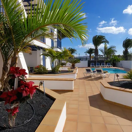 Impeccable 2-bed No 2 In * Playa Blanca (Lanzarote)